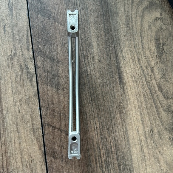 Kitchen handles - Picture 3 of 4